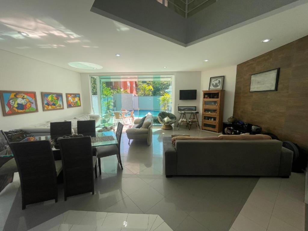 Casa Linda E Espacosa Com Piscina No Guaruja Bagian luar foto
